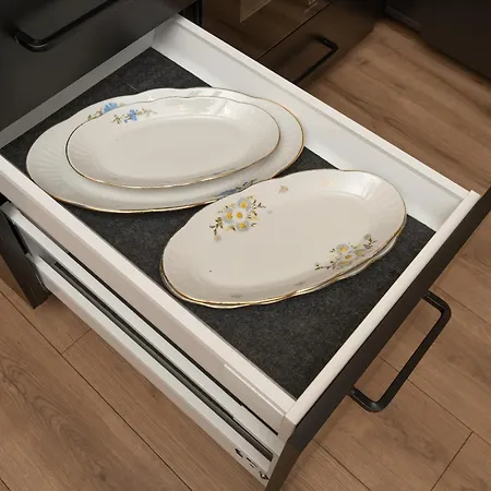 Dark & Moody Mid Century Ryga